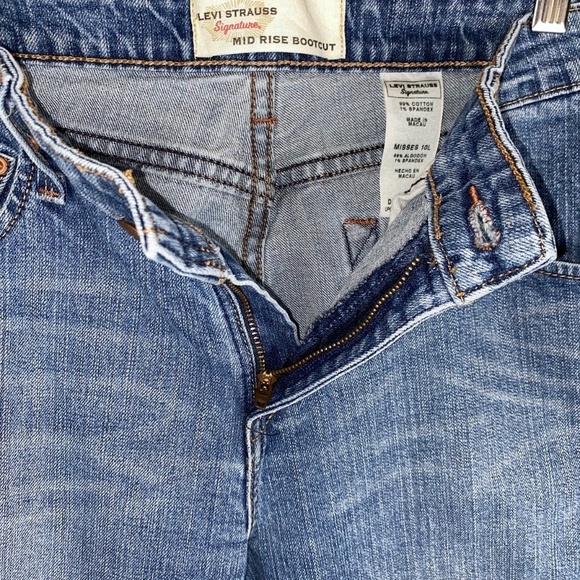 Levi Strauss Signature Mid Rise Bootcut Denim Blue Jeans Misses size 10L EUC - Picture 3 of 11
